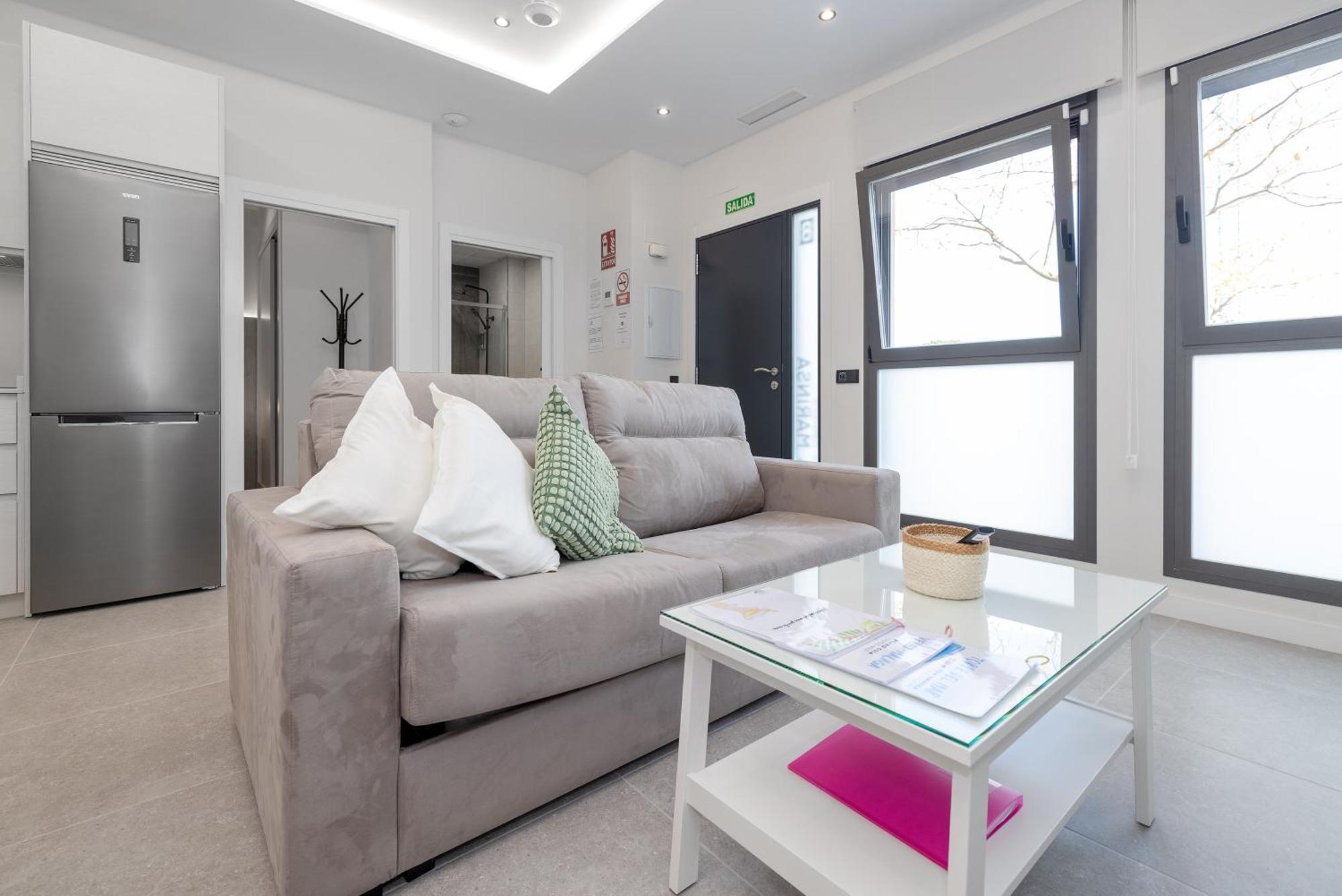 Apartamentos Turisticos Playa Marinsa Торе дел Мар Екстериор снимка