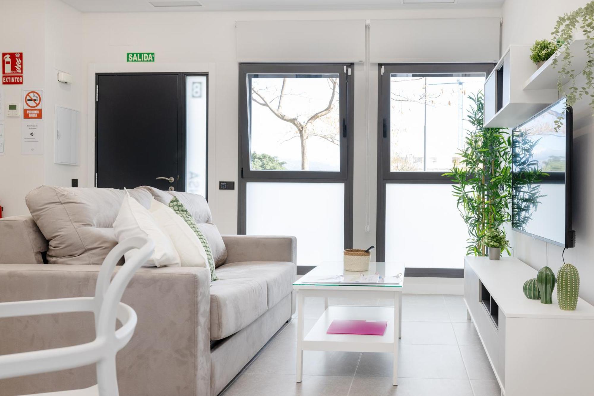 Apartamentos Turisticos Playa Marinsa Торе дел Мар Екстериор снимка