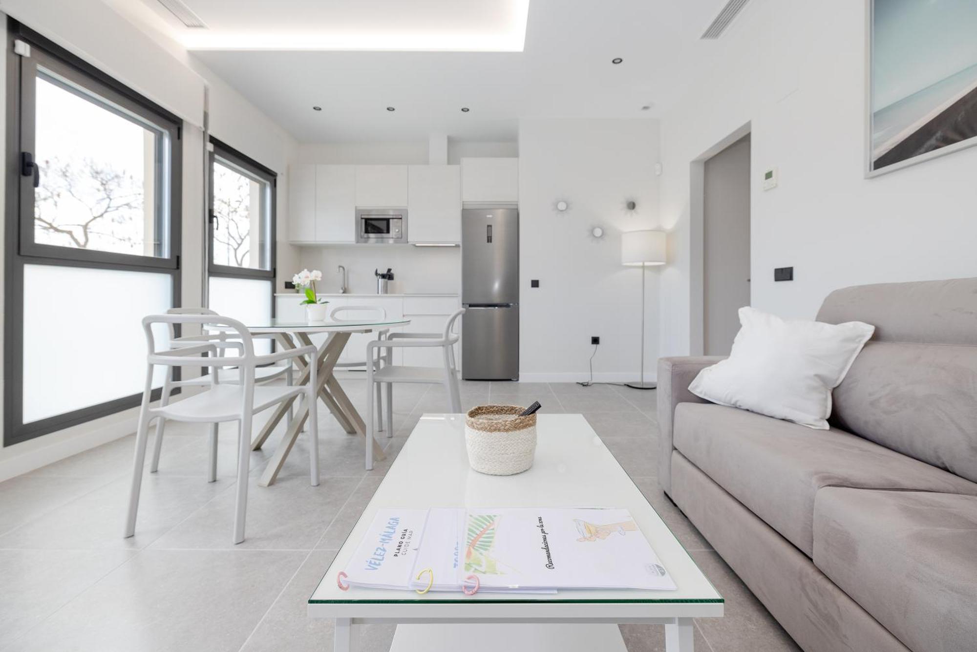 Apartamentos Turisticos Playa Marinsa Торе дел Мар Екстериор снимка